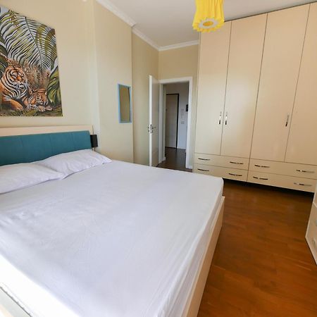 Seaview Apartment Vlorë Екстериор снимка